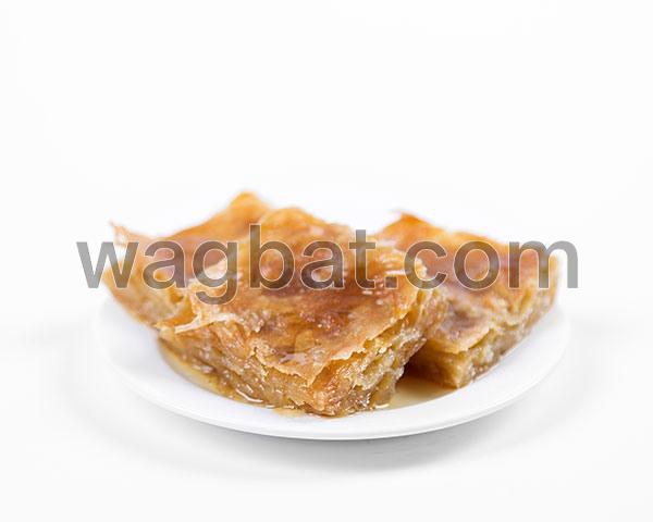 قطعة بقلاوة